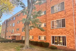 6220 N Ridge Ave, Chicago, IL 60660 - Photo 1