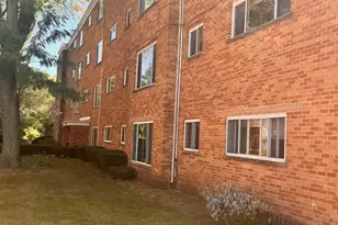 6220 N Ridge Ave, Chicago, IL 60660 - Photo 2