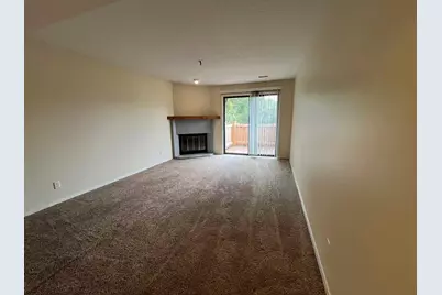 1350 Brook Street #L, Saint Charles, IL 60174 - Photo 2