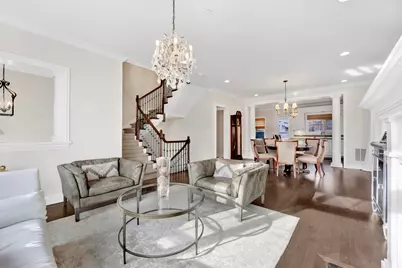 460 Pennsylvania Avenue #C, Glen Ellyn, IL 60137 - Photo 6