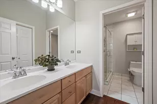 428 N Noble St, Chicago, IL 60642 - Photo 16