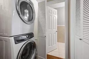 428 N Noble St, Chicago, IL 60642 - Photo 10