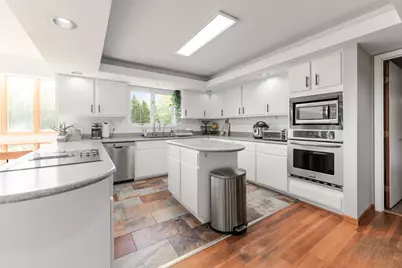 336 Roberts Road, Inverness, IL 60010 - Photo 16