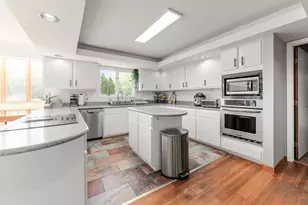 336 Roberts Rd, Inverness, IL 60010 - Photo 16