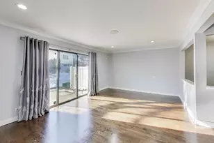 637 Bridgeview Point, Schaumburg, IL 60194 - Photo 4