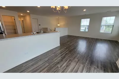 200 Goldenrod Drive, Elgin, IL 60124 - Photo 8