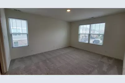 200 Goldenrod Drive, Elgin, IL 60124 - Photo 14