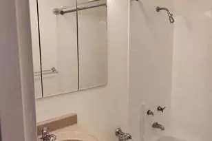 777 N Michigan Ave, Chicago, IL 60611 - Photo 4