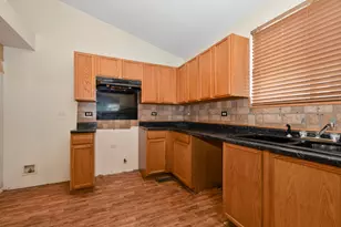 799 Symphony Dr, Aurora, IL 60504 - Photo 14