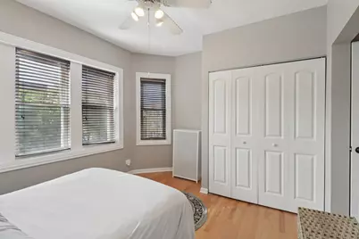 3558 W Belle Plaine Avenue #3, Chicago, IL 60618 - Photo 16