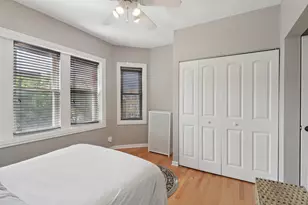 3558 W Belle Plaine Ave, Chicago, IL 60618 - Photo 16