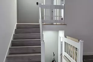 996 Hawthorne Dr, Crystal Lake, IL 60014 - Photo 2