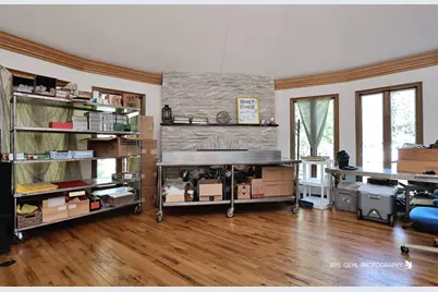 91 S Milwaukee Avenue, Vernon Hills, IL 60061 - Photo 16