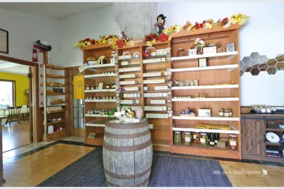 91 S Milwaukee Avenue, Vernon Hills, IL 60061 - Photo 4