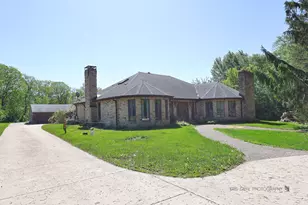 91 S Milwaukee Ave, Vernon Hills, IL 60061 - Photo 2