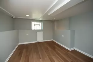 8117 S Burnham Ave, Chicago, IL 60617 - Photo 12