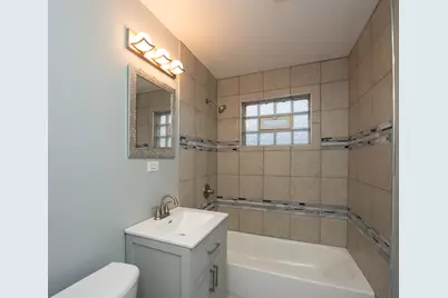 8117 S Burnham Avenue, Chicago, IL 60617 - Photo 16