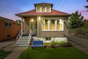 3604 W 65th Pl, Chicago, IL 60629 - Photo 2