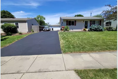 110 Elm Lane, Streamwood, IL 60107 - Photo 2