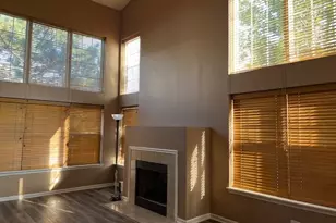 281 Bay Dr, Itasca, IL 60143 - Photo 2