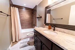 6841 N Northwest Hwy, Chicago, IL 60631 - Photo 16