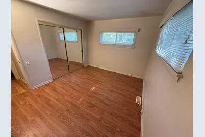 1901 W Plainfield Road, La Grange Highlands, IL 60525 - Photo 24