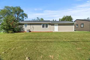 1208 Hague St, Joliet, IL 60432 - Photo 2