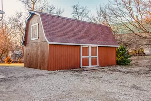 4015 Sunnyside Rd, Woodstock, IL 60098 - Photo 42