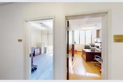 3200 Oak Park Avenue, Berwyn, IL 60402 - Photo 8