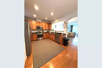 17 E Willow Road #17, Wheeling, IL 60090 - Photo 4