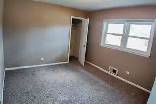 15501 Maryland Ave, Dolton, IL 60419 - Photo 6