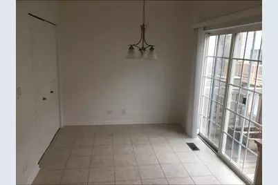 1242 Evergreen Avenue, Des Plaines, IL 60016 - Photo 14