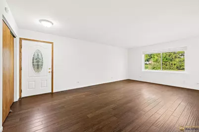 26235 N Acorn Lane, Mundelein, IL 60060 - Photo 2