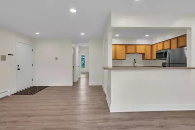 229 W Court Of Shorewood #3B, Vernon Hills, IL 60061 - Photo 6