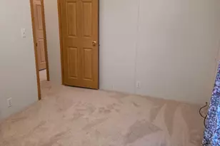 756 B Mallard Cir, Sandwich, IL 60548 - Photo 8