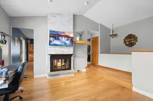 750 Forest Park Dr, Dixon, IL 61021 - Photo 4