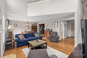 1651 Pauline Cir, Mundelein, IL 60060 - Photo 12