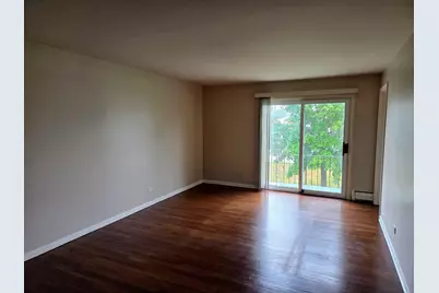 9561 Dee Road #2D, Des Plaines, IL 60016 - Photo 2