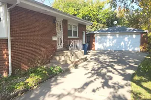 71 E Arquilla Dr, Chicago Heights, IL 60411 - Photo 16