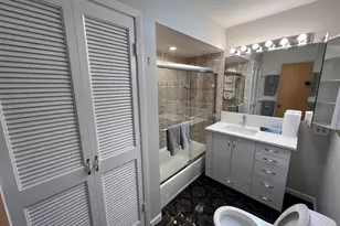 725 Hibbard Rd, Wilmette, IL 60091 - Photo 14