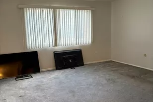 841 N York St, Elmhurst, IL 60126 - Photo 10