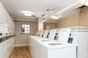 841 N York St, Elmhurst, IL 60126 - Photo 4