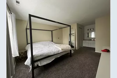 8246 Holly Court #D, Palos Hills, IL 60465 - Photo 12