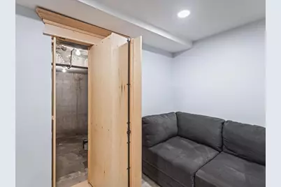 1953 Harlem Boulevard, Rockford, IL 61103 - Photo 56