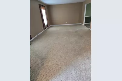 827 S McKinley Avenue, Kankakee, IL 60901 - Photo 6