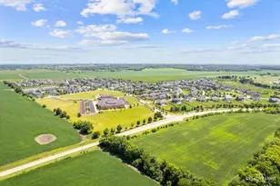 4215 Southerland Dr, Oswego, IL 60543 - Photo 38