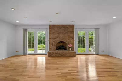 1280 Lawrence Avenue, Lake Forest, IL 60045 - Photo 20