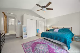 222 Meadows Dr, Sugar Grove, IL 60554 - Photo 16