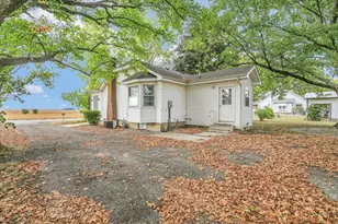 700 Southside Dr, Humboldt, IL 61931 - Photo 26