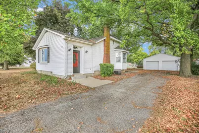 700 Southside Drive, Humboldt, IL 61931 - Photo 1
